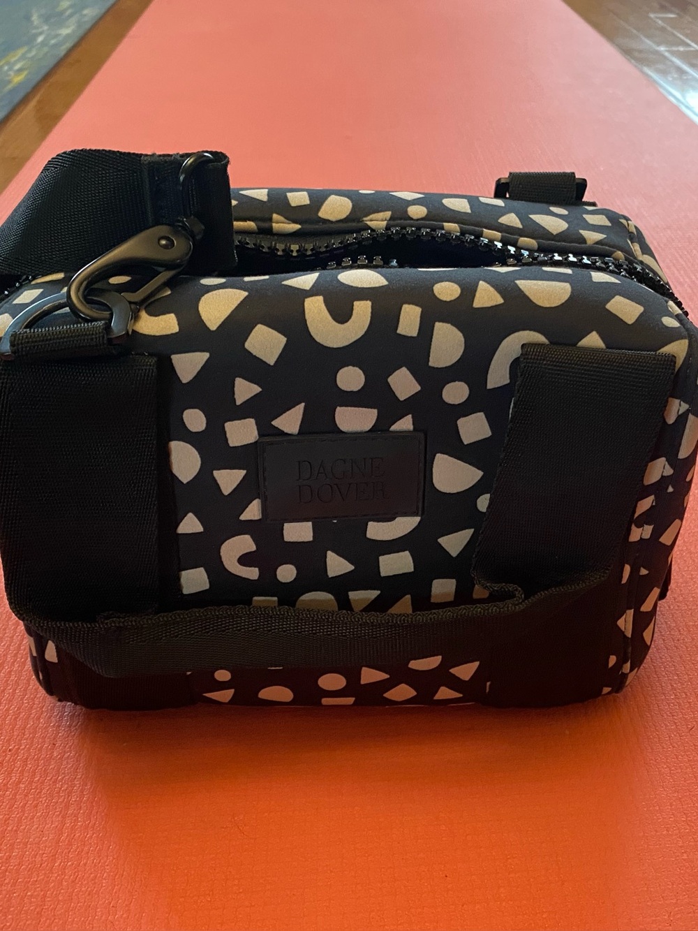 Dagne Dover carryall bag with White Geometric Print